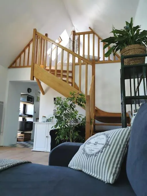 Hébergement de vacances Ty Bleiz, Charmante Maison En Pierre, 3Kms Plages, Tregastel Pleumeur-Bodou France