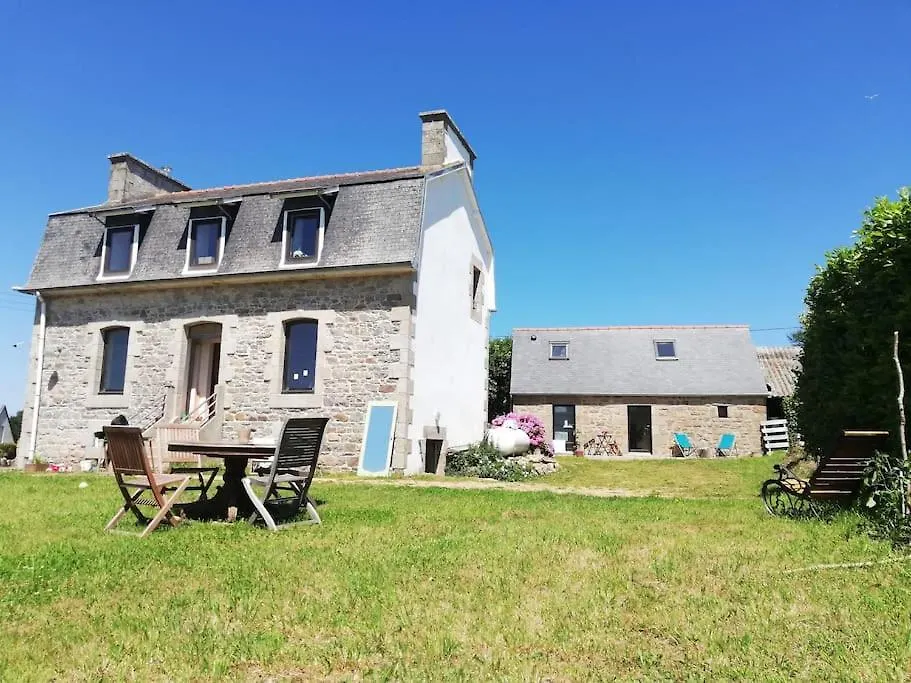 Ty Bleiz, Charmante Maison En Pierre, 3Kms Plages, Tregastel Pleumeur-Bodou 0*,  France